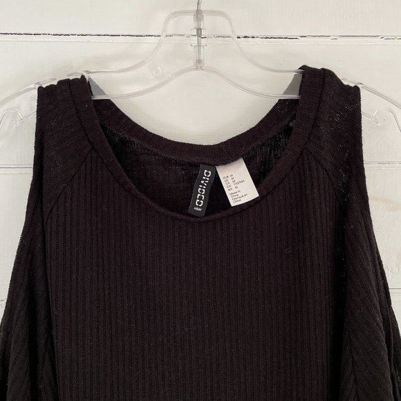 H&M Divided Black Cold Shoulder Ribbed Top - Picture 2 of 3